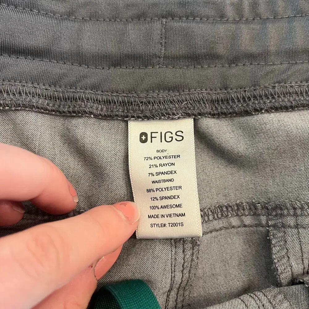 Figs Axim Cargo Scrub Pants‎ in Graphite Men's size Medium Short